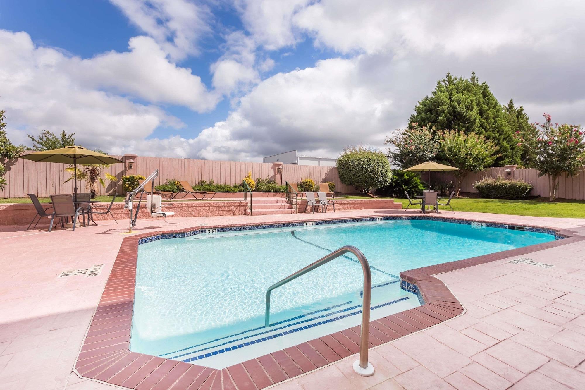 La Quinta By Wyndham Columbus North Hotel Kültér fotó
